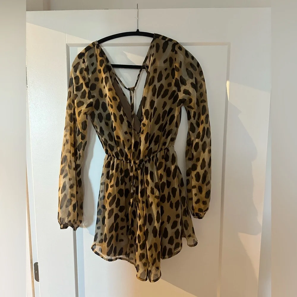 Cheetah romper - Picture 3 of 3
